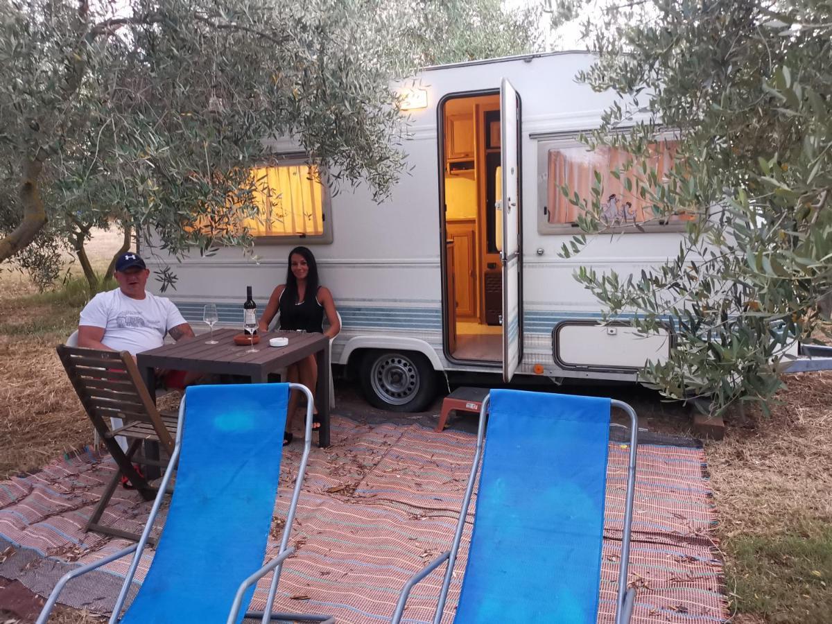 Jacuzi Cottage In The Olive Grove Pula Exterior foto